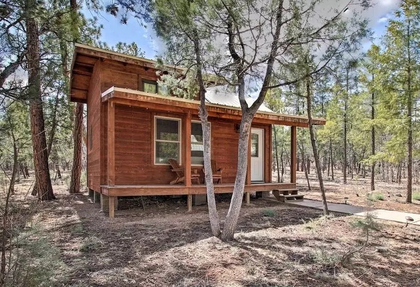 Lakeside Cabin On 2 Acres W/ Fire Pit + Hot Tub!