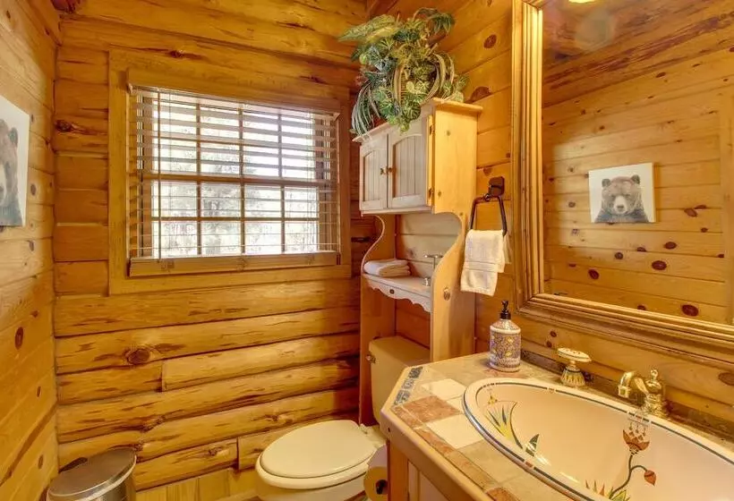 Lakeside Cabin On 2 Acres W/ Fire Pit + Hot Tub!