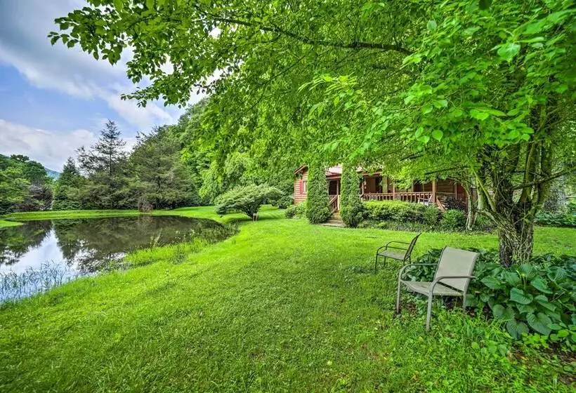 Serene Smoky Mountain Home W/ Grill & Patio!