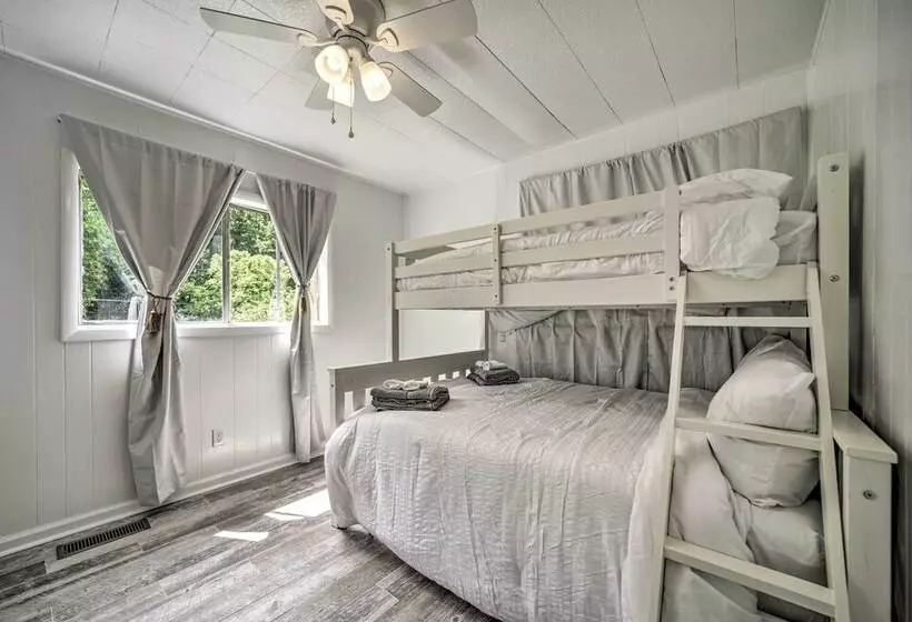 Serene Smoky Mountain Home W/ Grill & Patio!