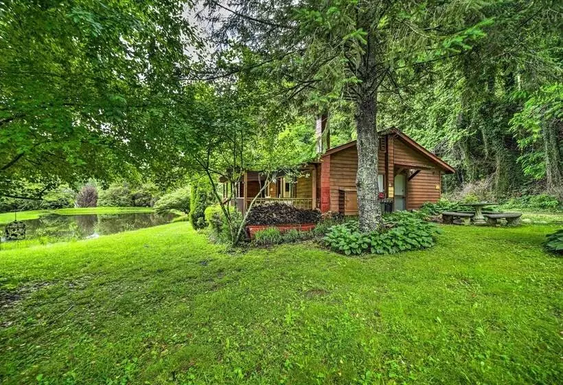Serene Smoky Mountain Home W/ Grill & Patio!