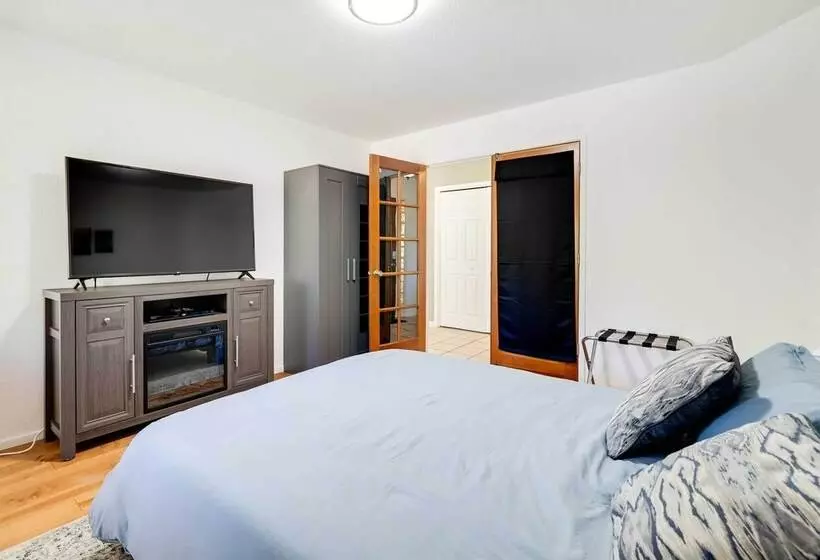 Garden, Balcony & Scenic View: Sonora Hideaway!