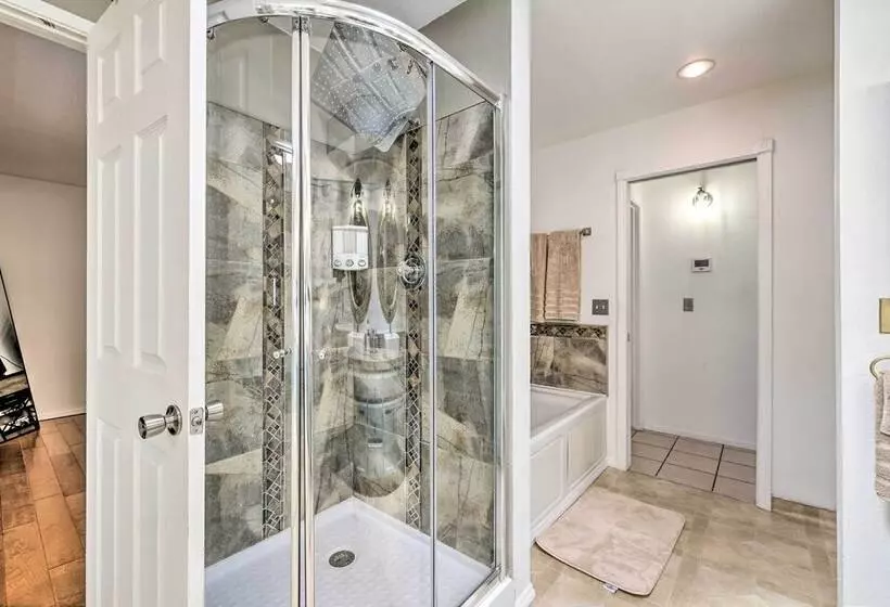 Garden, Balcony & Scenic View: Sonora Hideaway!