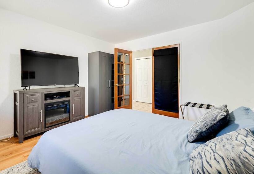 Garden, Balcony & Scenic View: Sonora Hideaway!