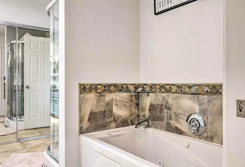 Garden, Balcony & Scenic View: Sonora Hideaway!