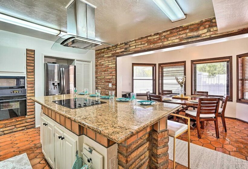 Spacious Arizona Home, 6 Mi To Old Town Scottsdale