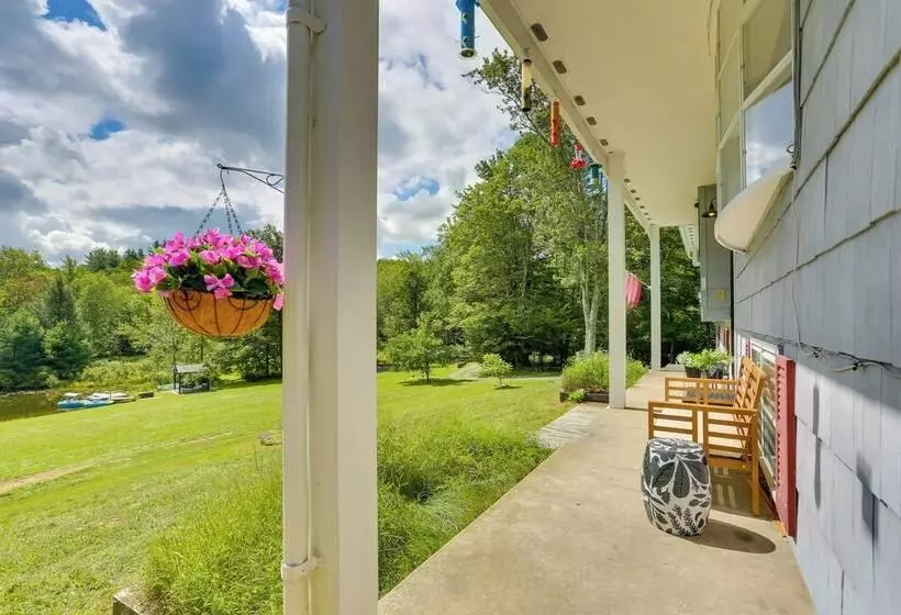 Spacious Ellenville Home W/ Pool & Game Room!