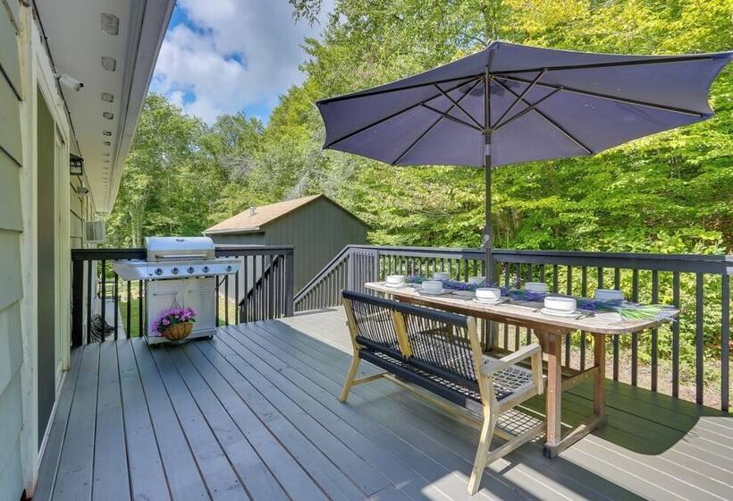 Spacious Ellenville Home W/ Pool & Game Room!
