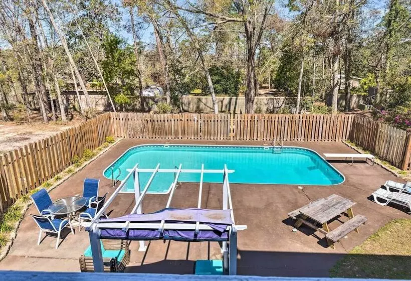 Spacious Gulf Shores Home: Private Pool + Deck!