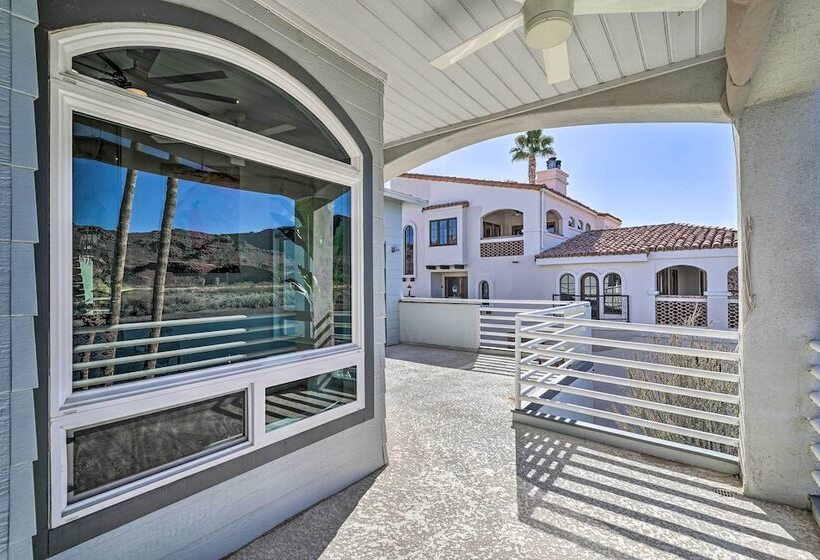 Spacious Parker House On The Colorado River!