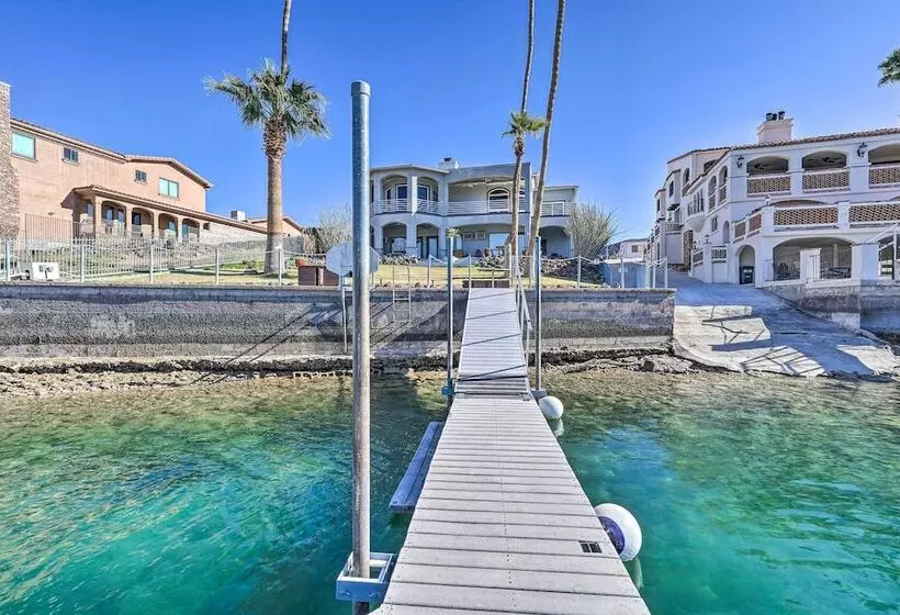 Spacious Parker House On The Colorado River!