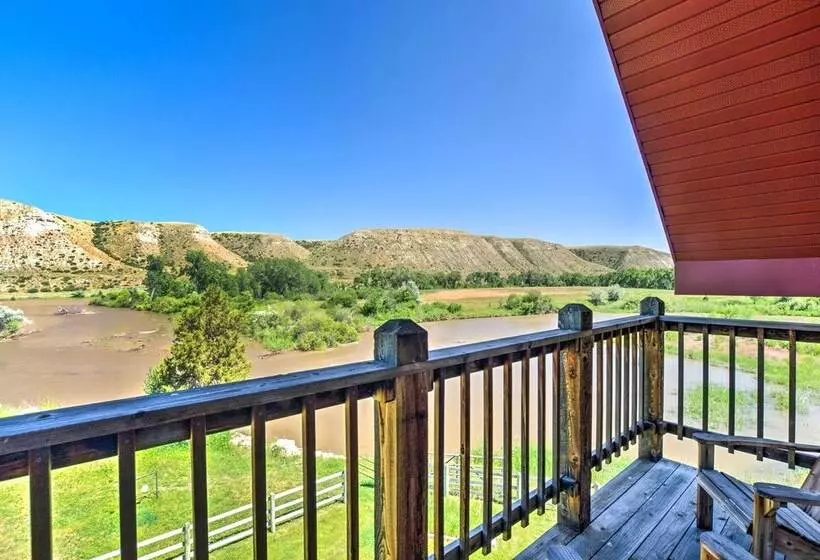 Stunning Silesia Home, Horse Boarding + River View