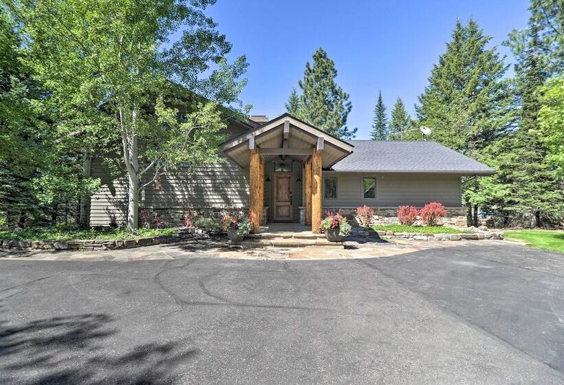 West Glacier Home W/ Majestic Mountain Views!