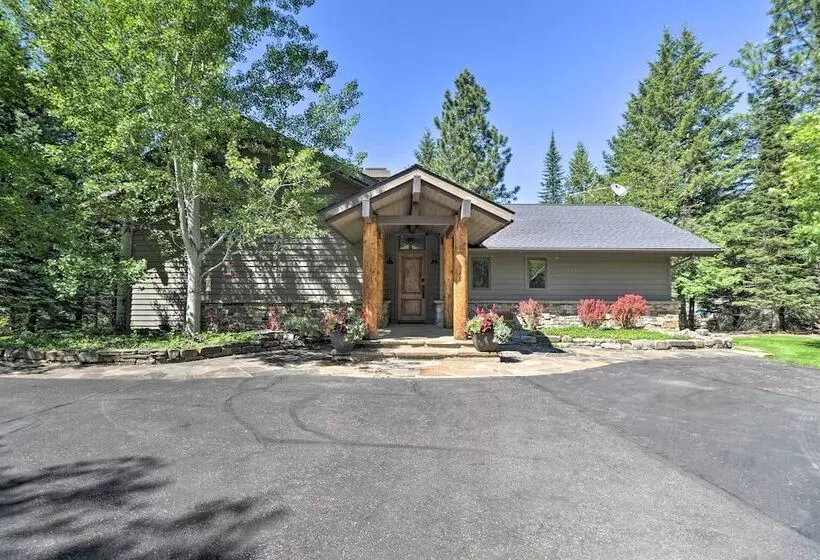 West Glacier Home W/ Majestic Mountain Views!