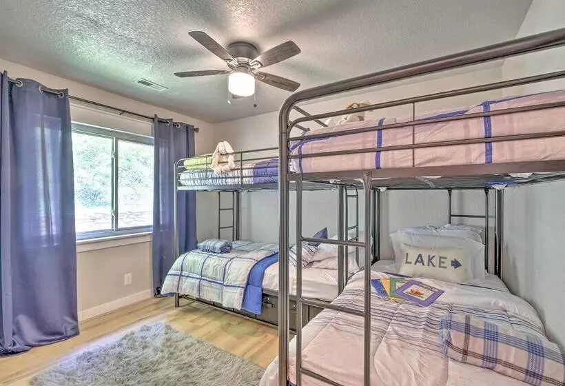 Upscale Cottage With Furnished Lake View Deck!