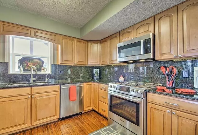 Bayview Lake House W/ Dock On Lake Of The Ozarks