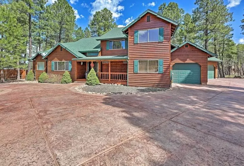 Beautiful Cabin W/ Deck Near Woodland Lake Park!