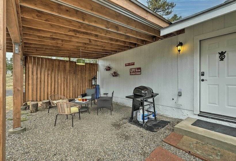 Ski Snow Bowl & Hike: Cozy Flagstaff Cottage!