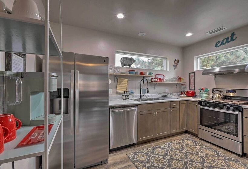 Ski Snow Bowl & Hike: Cozy Flagstaff Cottage!