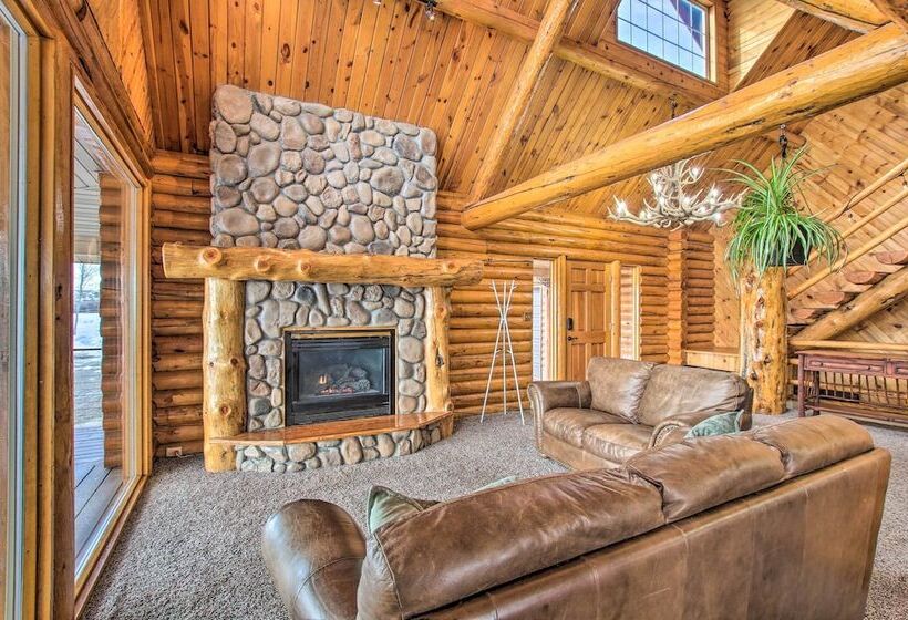 Bright Bear Lake Lodge W/ Hot Tub + Game Room