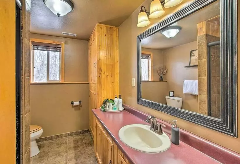 Bright Bear Lake Lodge W/ Hot Tub + Game Room