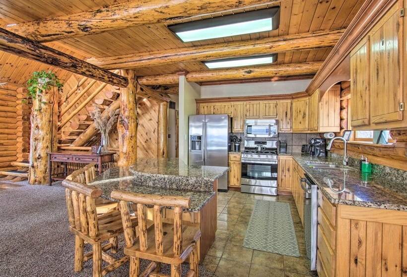 Bright Bear Lake Lodge W/ Hot Tub + Game Room