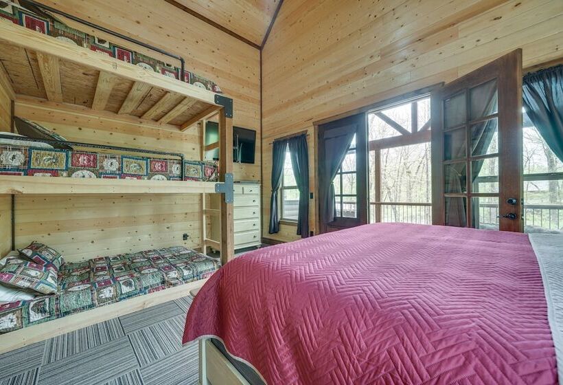 Broken Bow Cabin: 5 Mi To Beavers Bend Marina!