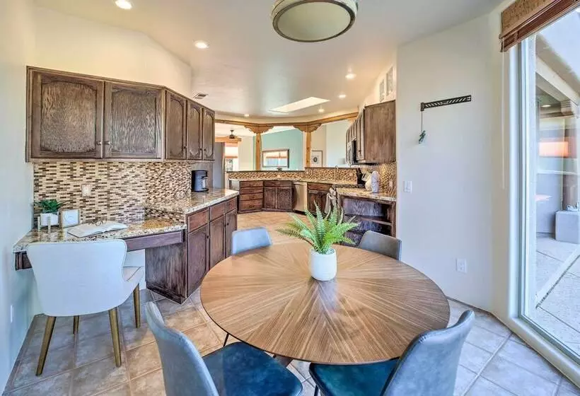 Central Sedona Home W/ Red Rock Mtn View, Fire Pit