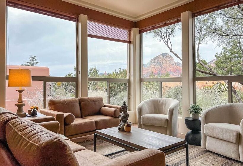 Central Sedona Home W/ Red Rock Mtn View, Fire Pit