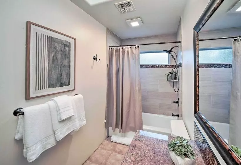 Central Sedona Home W/ Red Rock Mtn View, Fire Pit