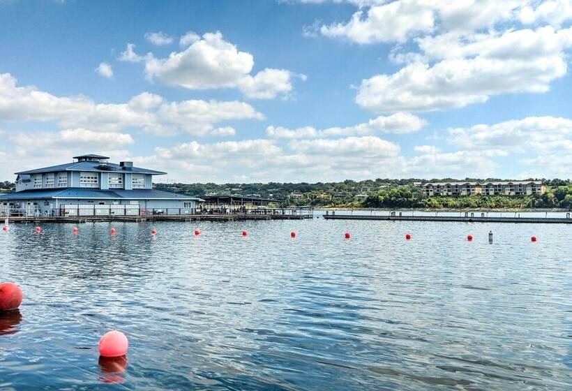 Charming Point Venture Retreat, Lake Travis Access