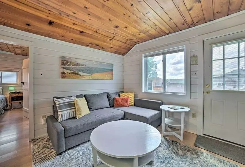 Charming Tiny Cottage 5 W/ Crooked Lake Access!