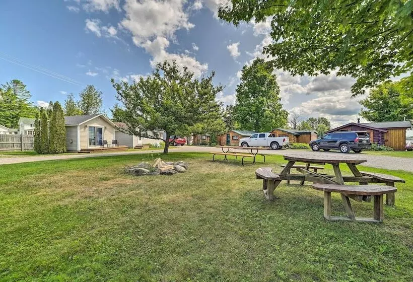 Charming Tiny Cottage 5 W/ Crooked Lake Access!