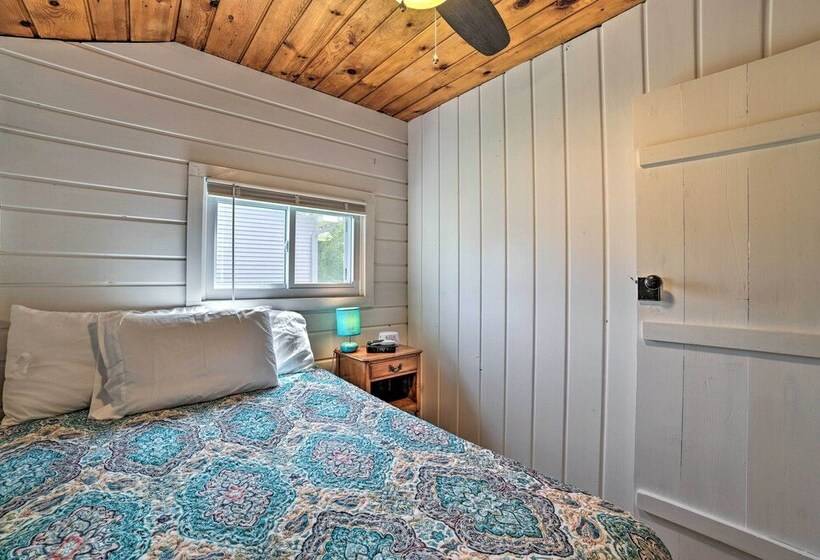 Charming Tiny Cottage 5 W/ Crooked Lake Access!