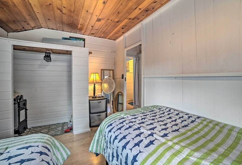 Charming Tiny Cottage 5 W/ Crooked Lake Access!