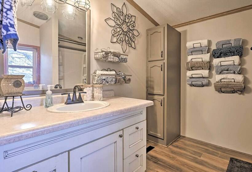 Charming White Lake Homestead W/ Fire Pit!