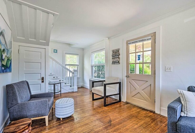 Cheery Family Escape W/ Game Room & Fire Pit!