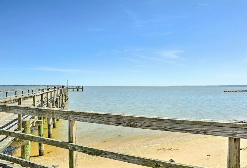 Colonial Beach House W/ Patio: 2 Blocks To Beach!