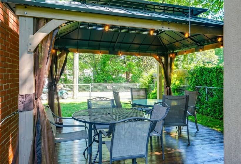 Colonial Beach House W/ Patio: 2 Blocks To Beach!