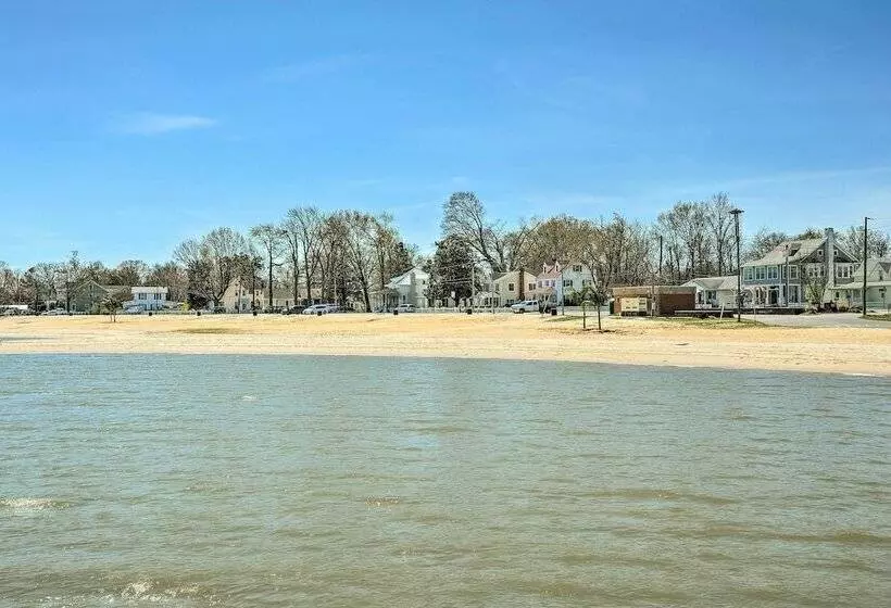 Colonial Beach House W/ Patio: 2 Blocks To Beach!