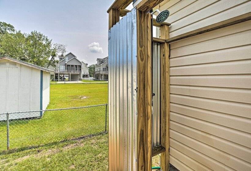 Cozy Pet Friendly Cottage: Walk To White Lake