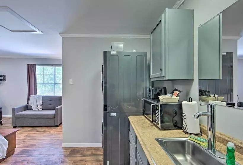 Cozy Studio Cabin On Lake O The Pines W/ Deck!