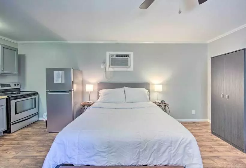 Cozy Studio Cabin On Lake O The Pines W/ Deck!