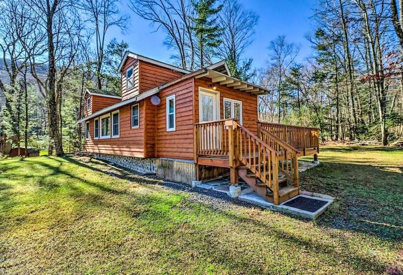 Cozy Tannersville Gem   Ski, Hike, Explore!