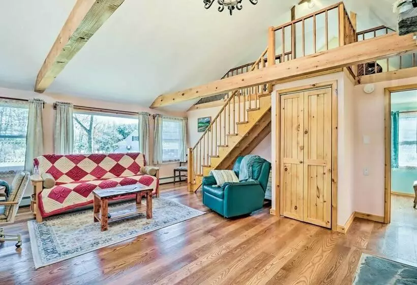 Cozy Tannersville Gem   Ski, Hike, Explore!