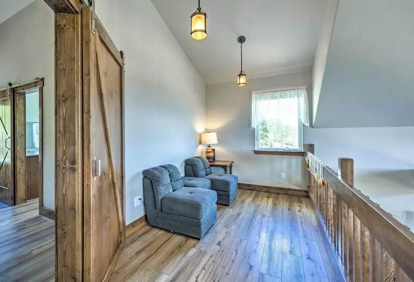 Hot Tub & Mtn View: Cripple Creek Retreat!