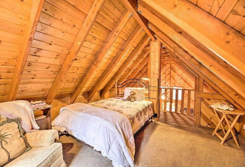 Cute Pinetop Cabin W/ Gas Grill   Hike & Golf!