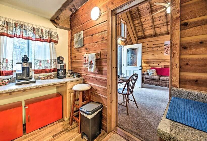 Cute Pinetop Cabin W/ Gas Grill   Hike & Golf!