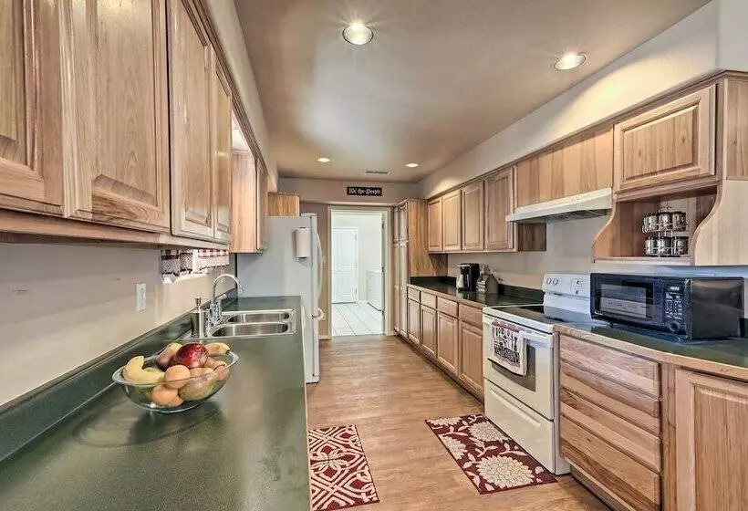 Family Friendly Forested Home W/ Snow Play Area!