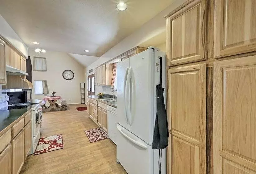 Family Friendly Forested Home W/ Snow Play Area!
